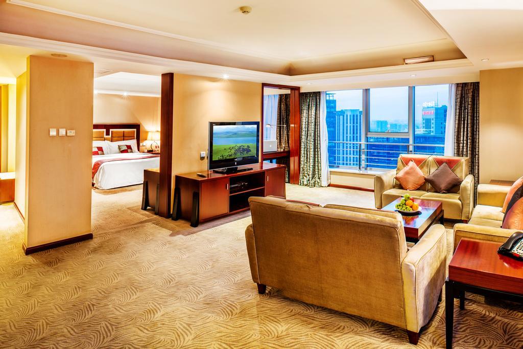 Shenyang Rich Gate Hotel Екстер'єр фото