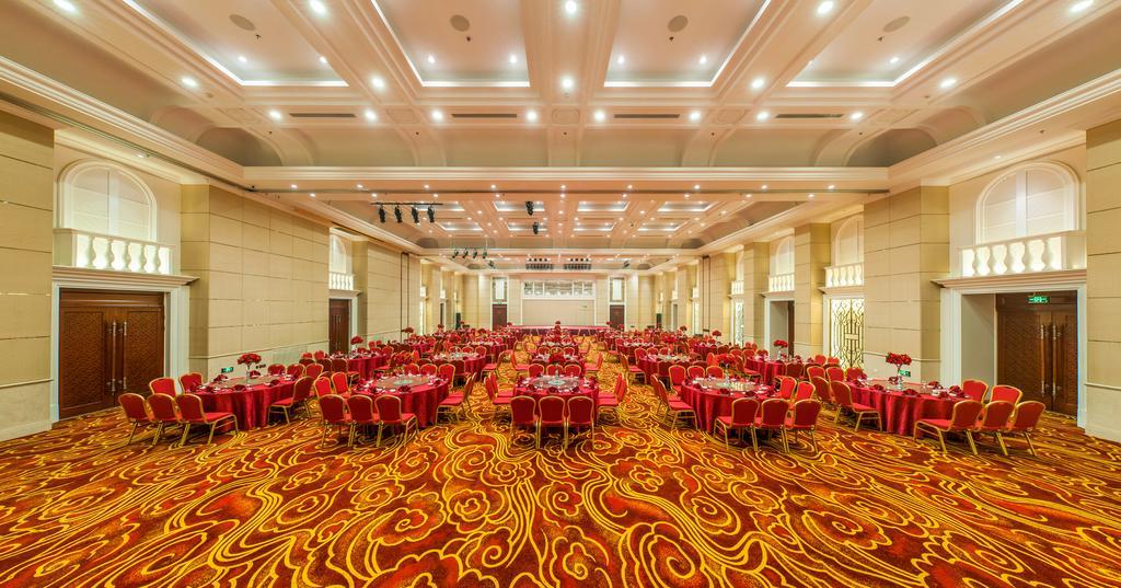 Shenyang Rich Gate Hotel Екстер'єр фото