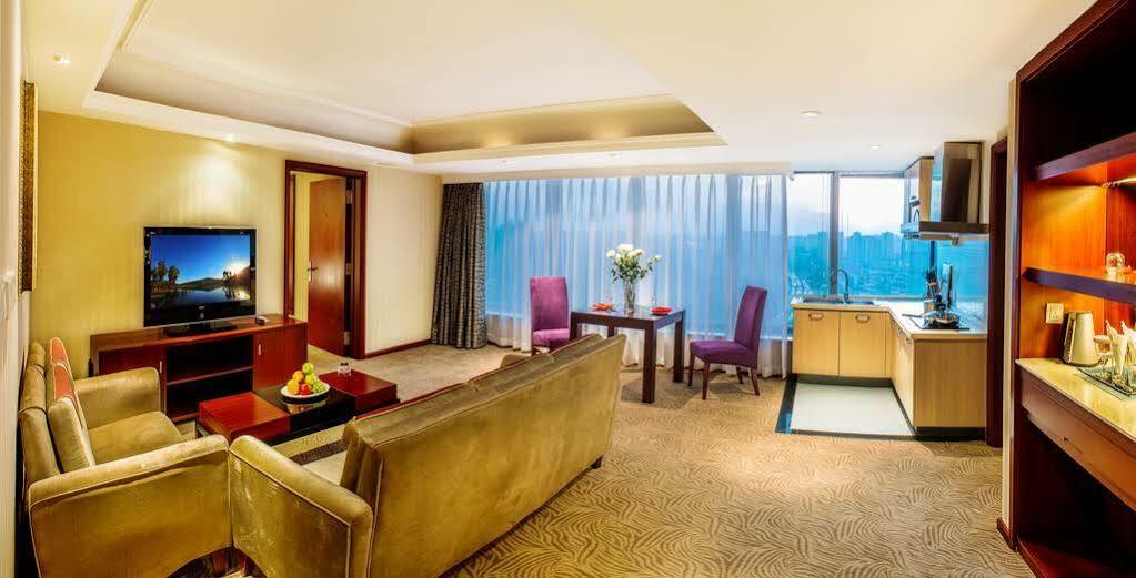 Shenyang Rich Gate Hotel Екстер'єр фото